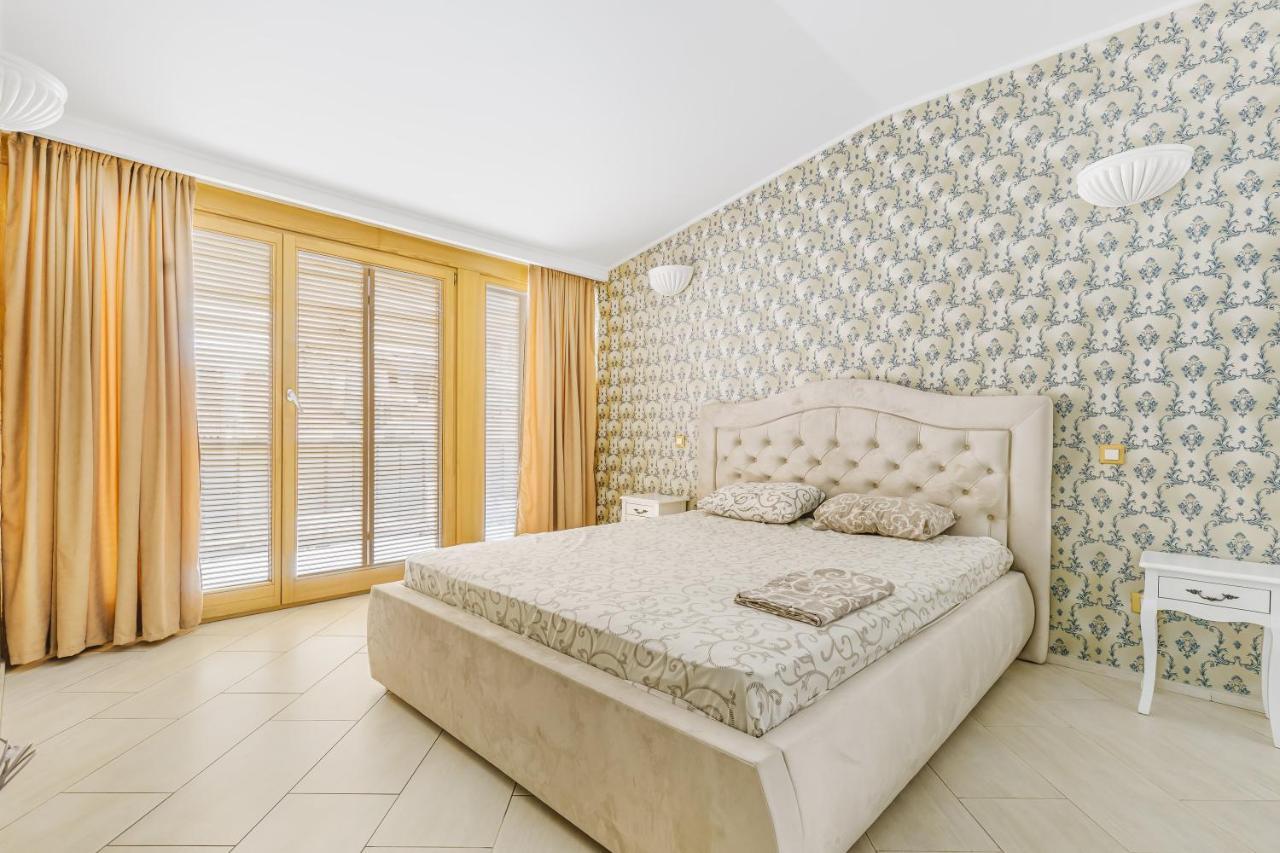 Deribasivska Cozy 4-Room Apartment Odessa Eksteriør billede