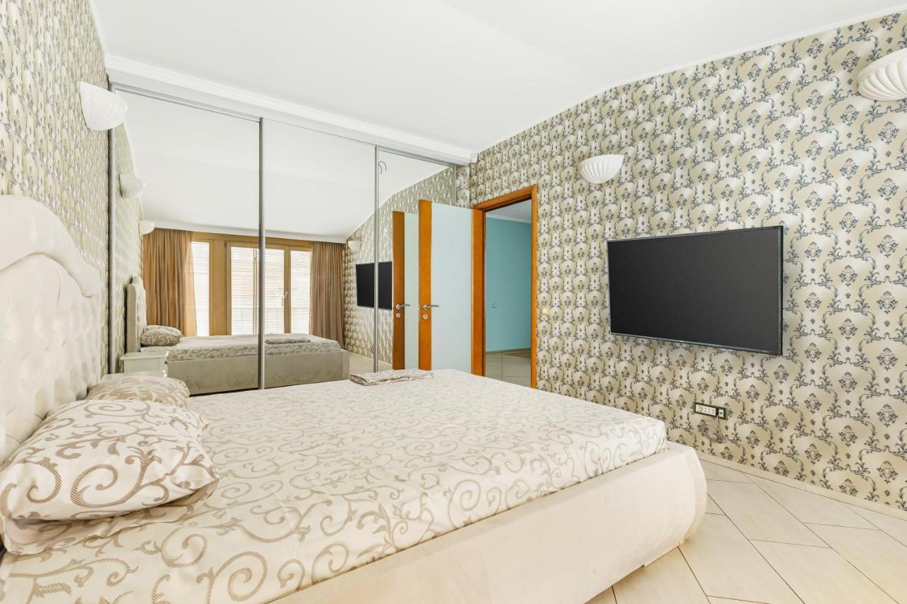 Deribasivska Cozy 4-Room Apartment Odessa Eksteriør billede
