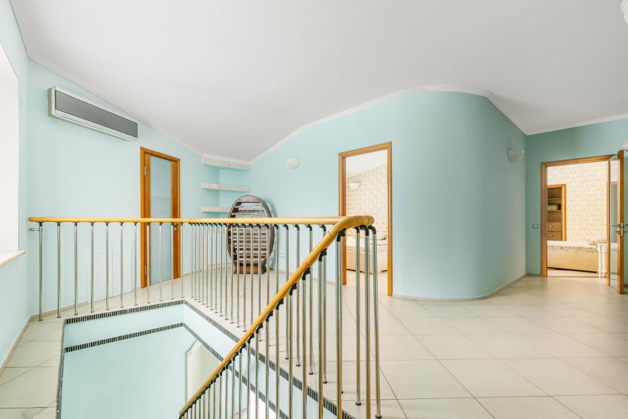 Deribasivska Cozy 4-Room Apartment Odessa Eksteriør billede