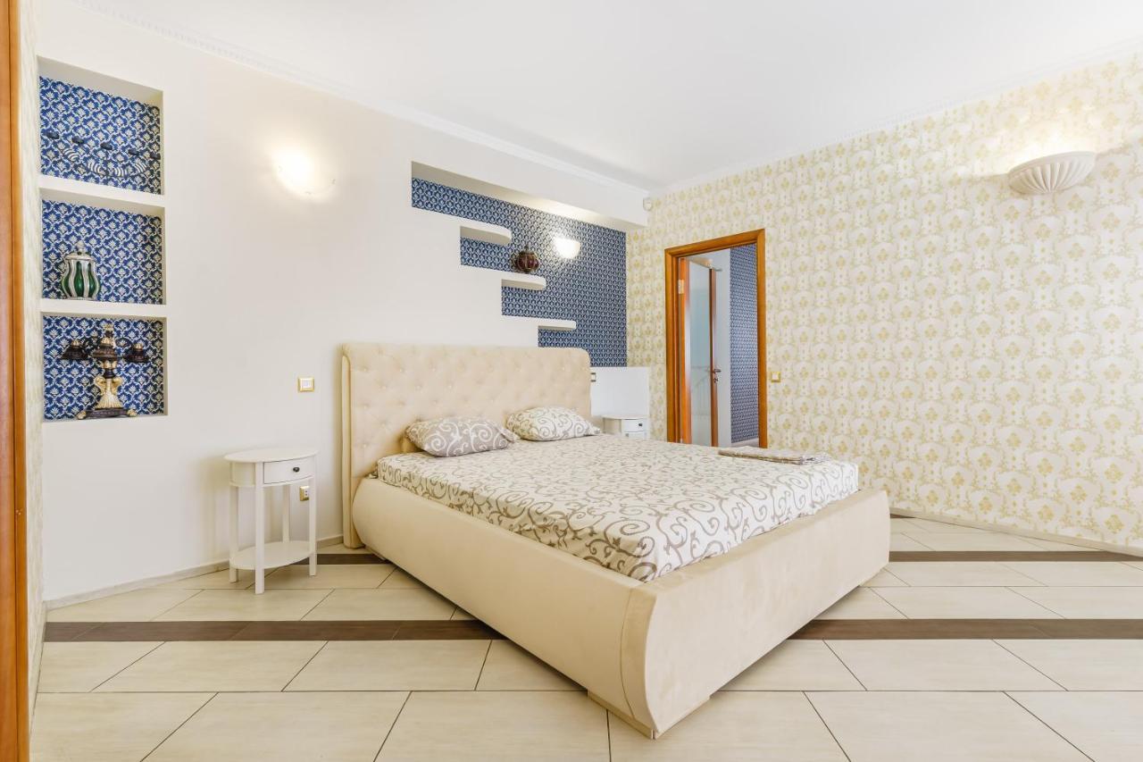 Deribasivska Cozy 4-Room Apartment Odessa Eksteriør billede